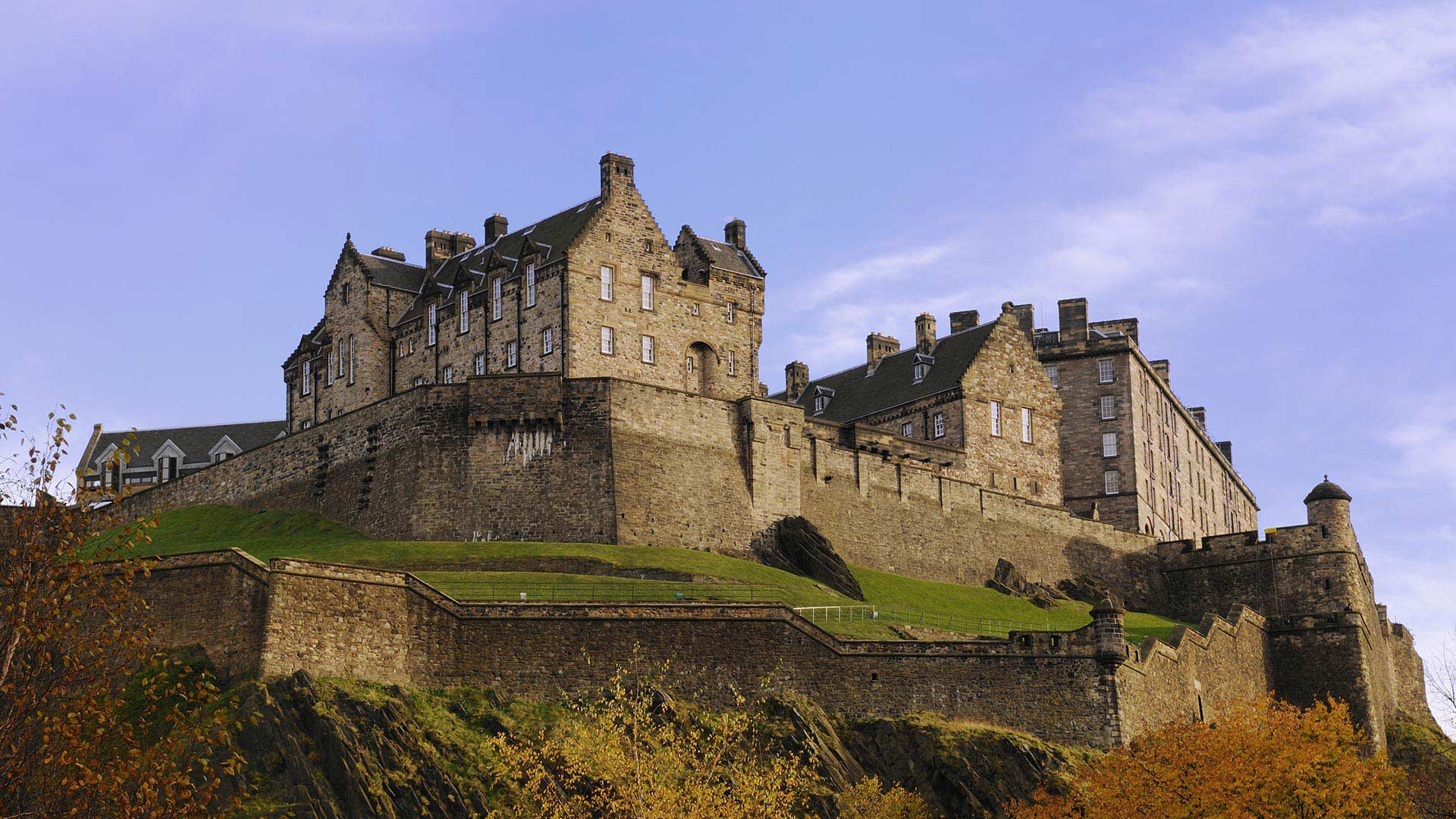 Edinburgh Castle Scotland Travel Guide Nordic Visitor